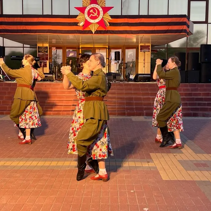 «На крыльях победной весны»